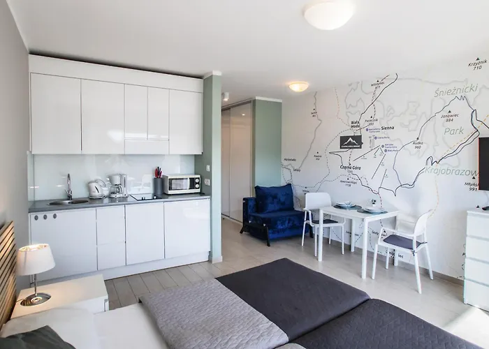 Apartmán Czarna Gora - Livigno 1 I 2 *